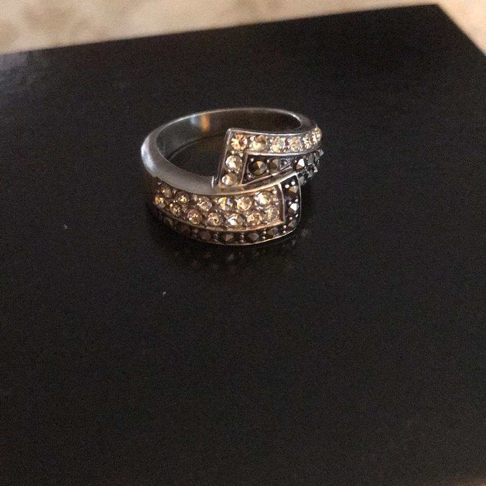 Vintage 925 Sterling silver Marcasite ring 7 3/4